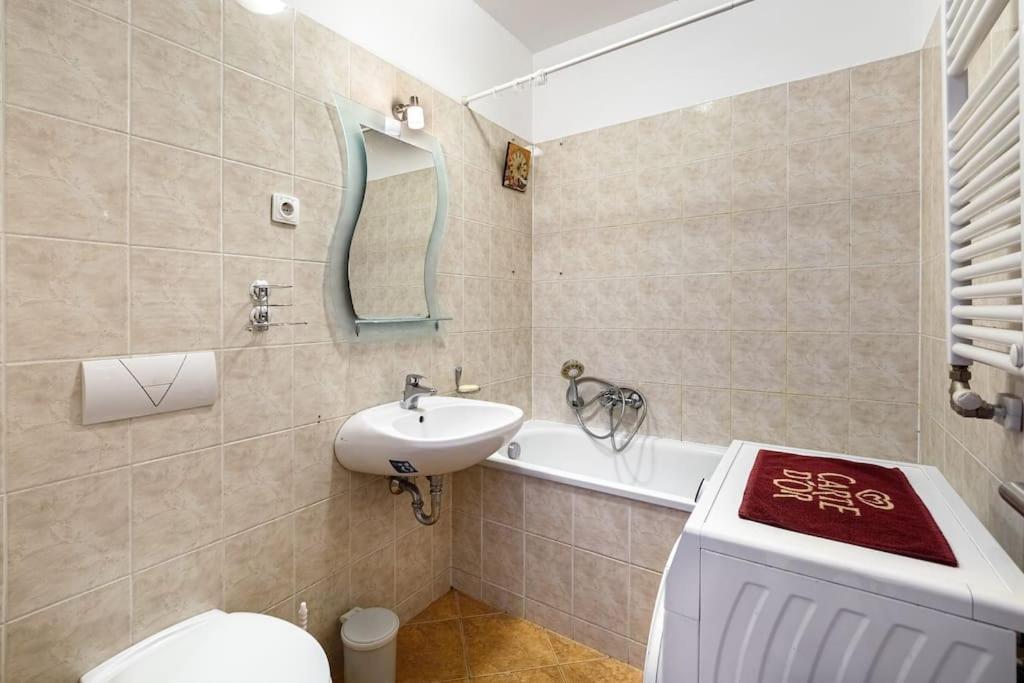 Lovely Apartment In City Centre For 4 Guests 布达佩斯 外观 照片