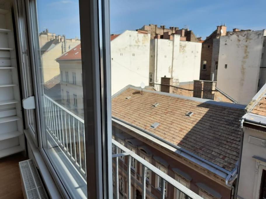 Lovely Apartment In City Centre For 4 Guests 布达佩斯 外观 照片